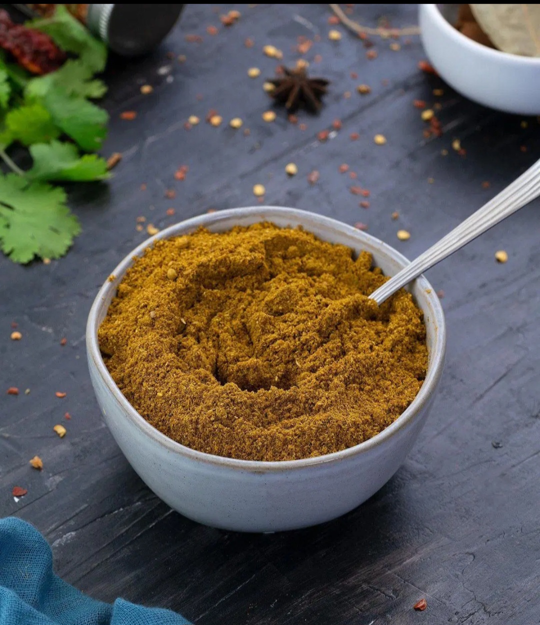 ادویه ۳۲ قلم خورشتی صد گرمی